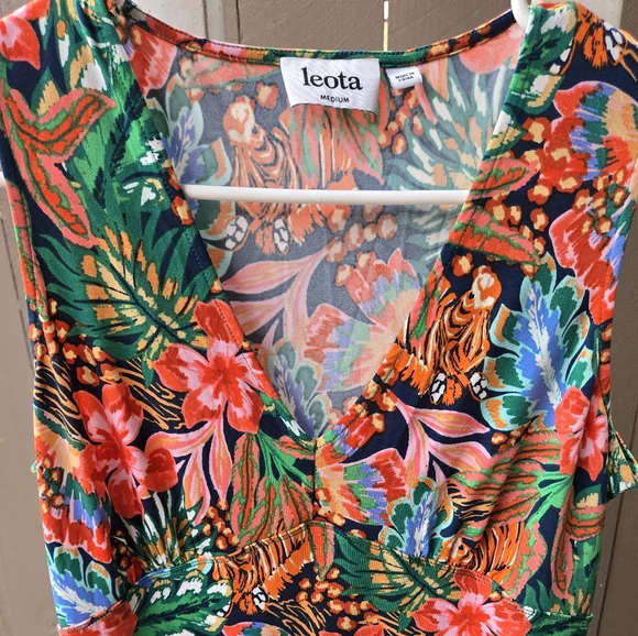 Leota Vibrant Tropical Print Maxi Dress - Picture 2 of 3